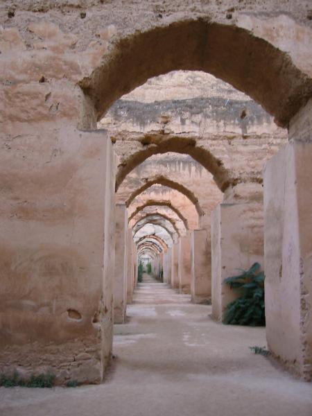 Hri Souani : Anciens entrep�ts de la ville (en trois photos) Place Lalla Aouda en deux photos